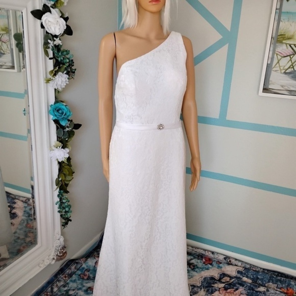 Christina Wu Simple Wedding Dress lace size 6